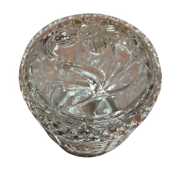 Vintage Avon Crystal Glass Lidded Pedestal Trinket Box With Floral Etching - Picture 1 of 7